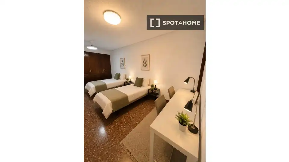 Habitación 2300 m², Valladolid