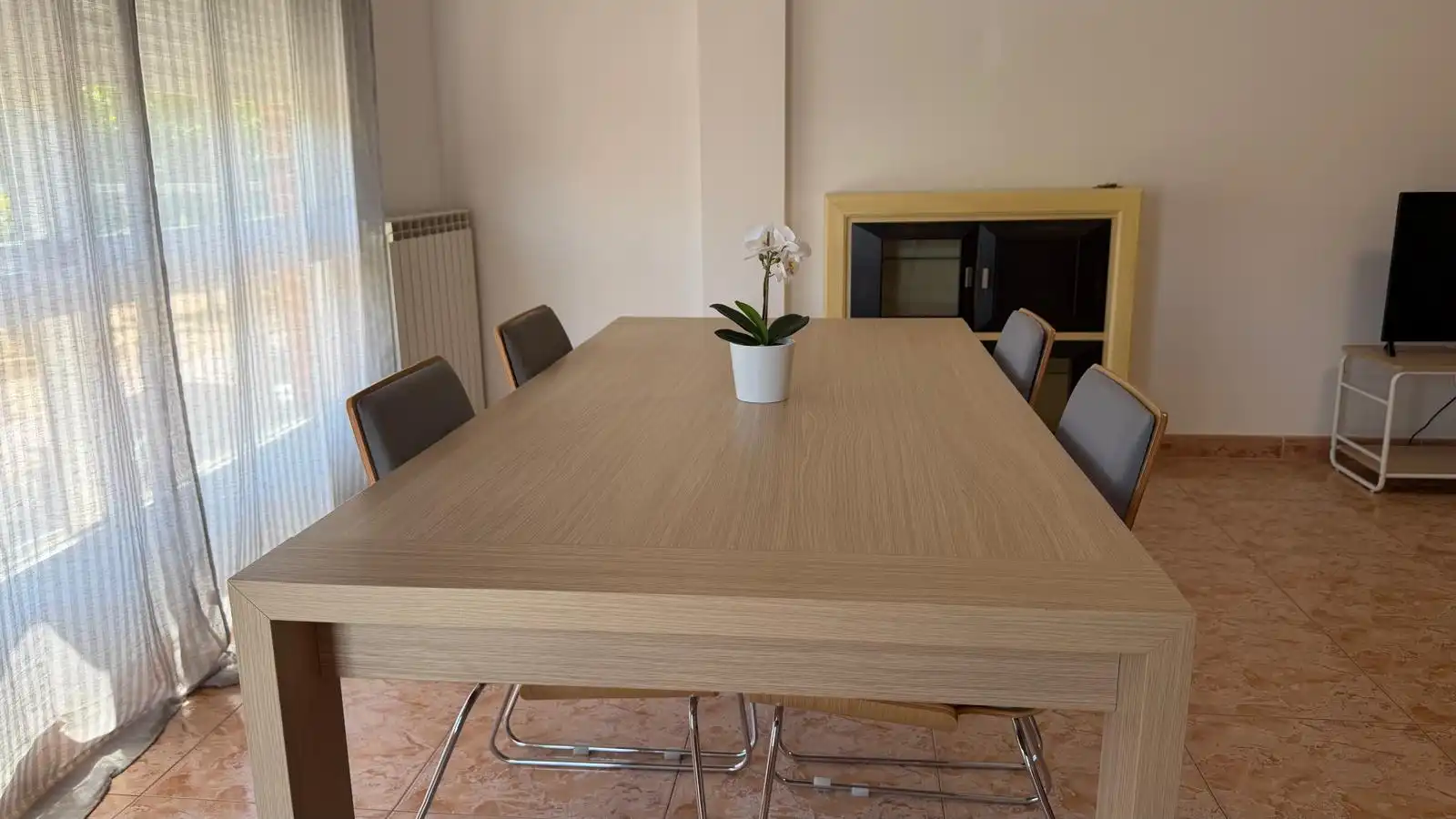Wohnung 106 m² in La Almunia de Doña Godina