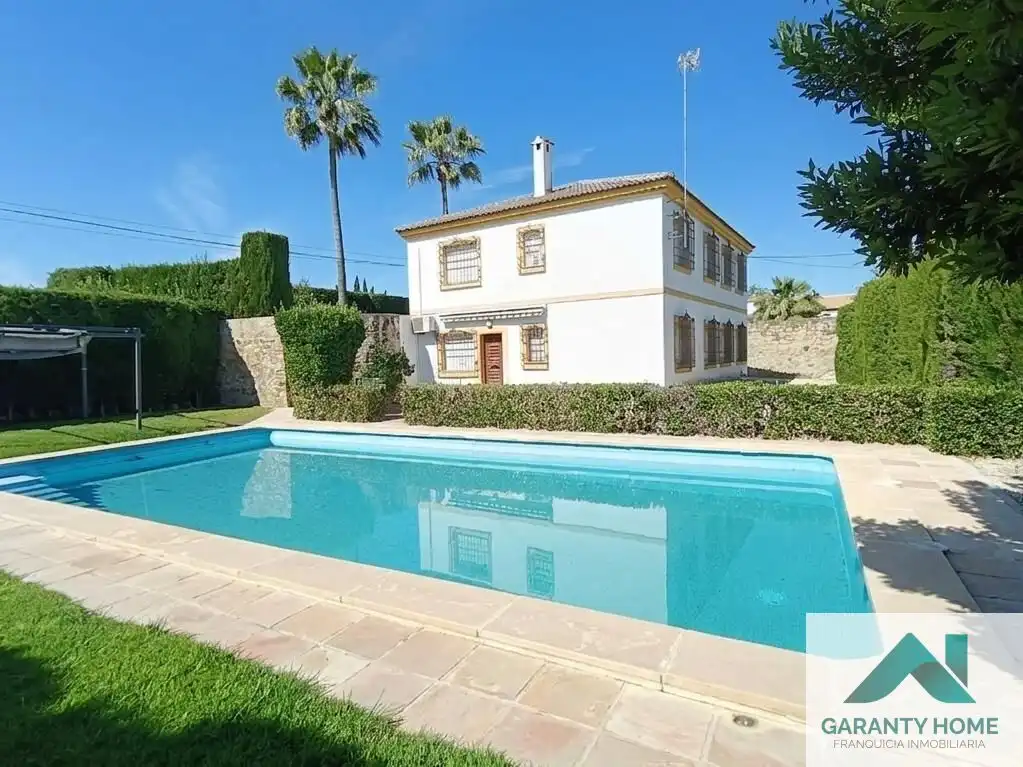 Piso de 225 m² en Castro del Río