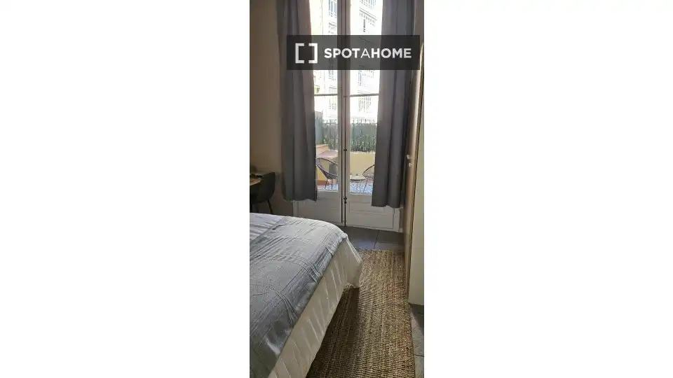 Room for rent, Barcelona