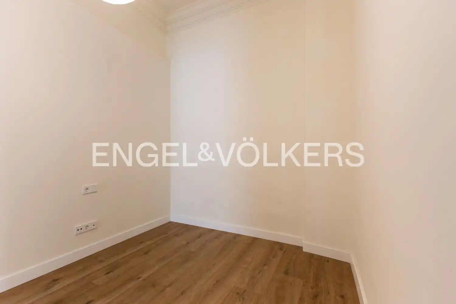 Pis de 180 m² a València
