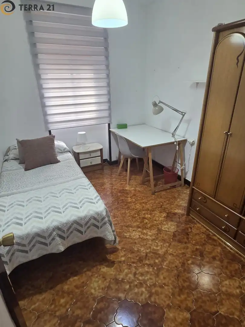 Habitación 102 m², Jaén