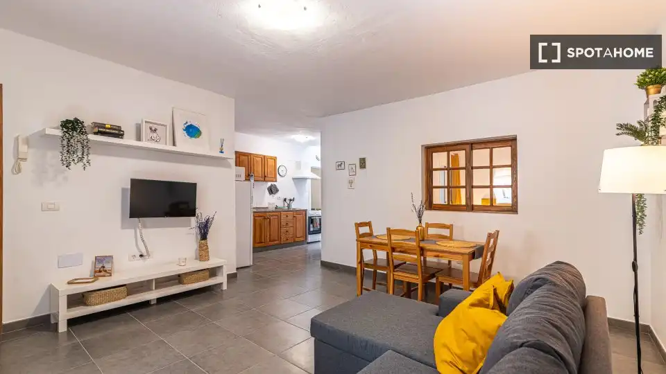 Habitación 75 m², Arico