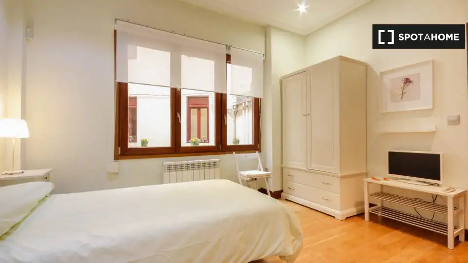 Habitación 196 m², Bilbao
