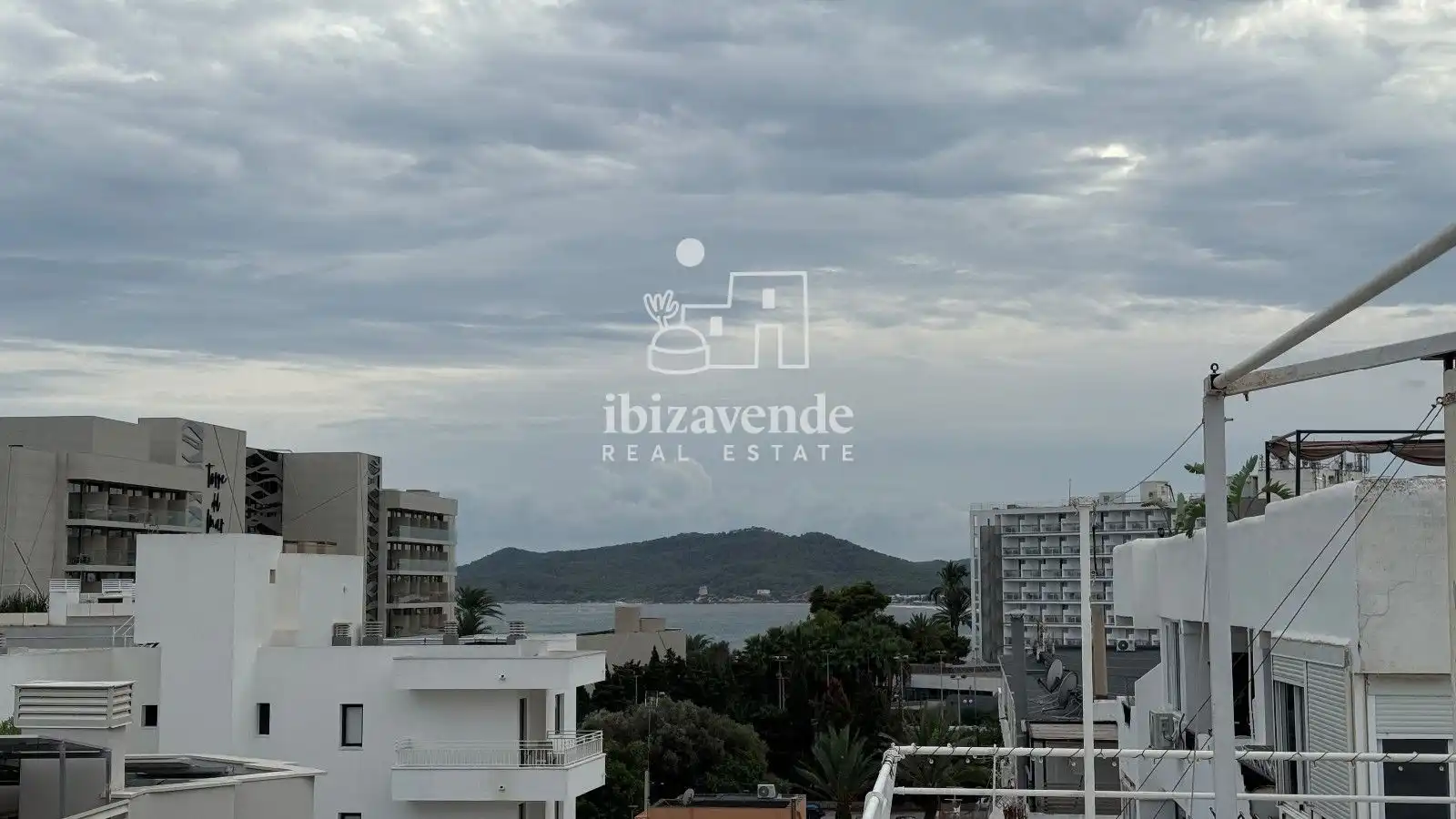 Квартира 100 м² в Eivissa
