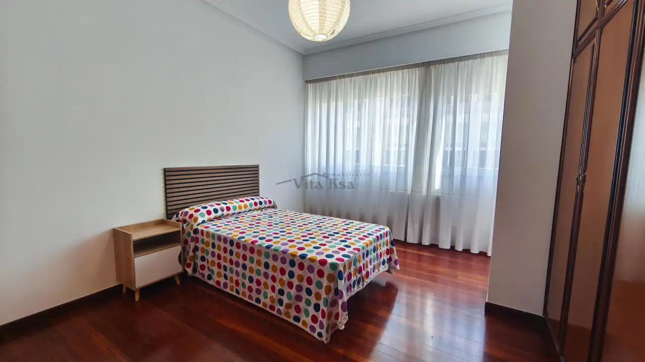 Wohnung 101 m² in Ourense