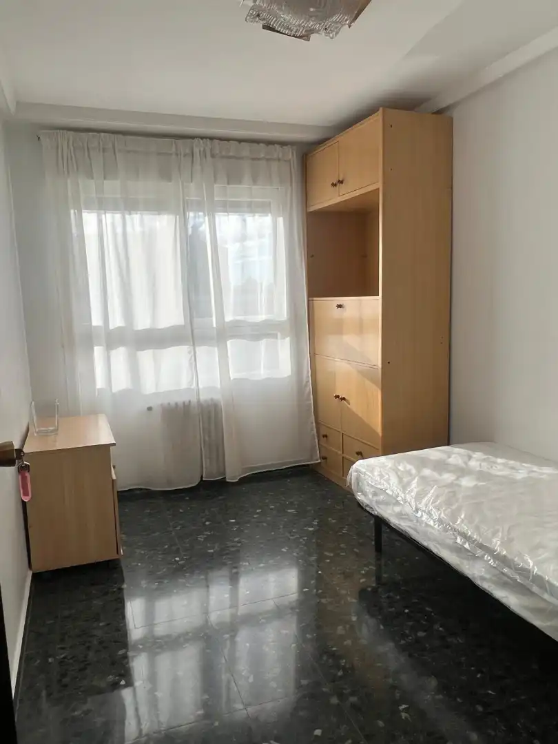 Piso de 85 m² en Zaragoza