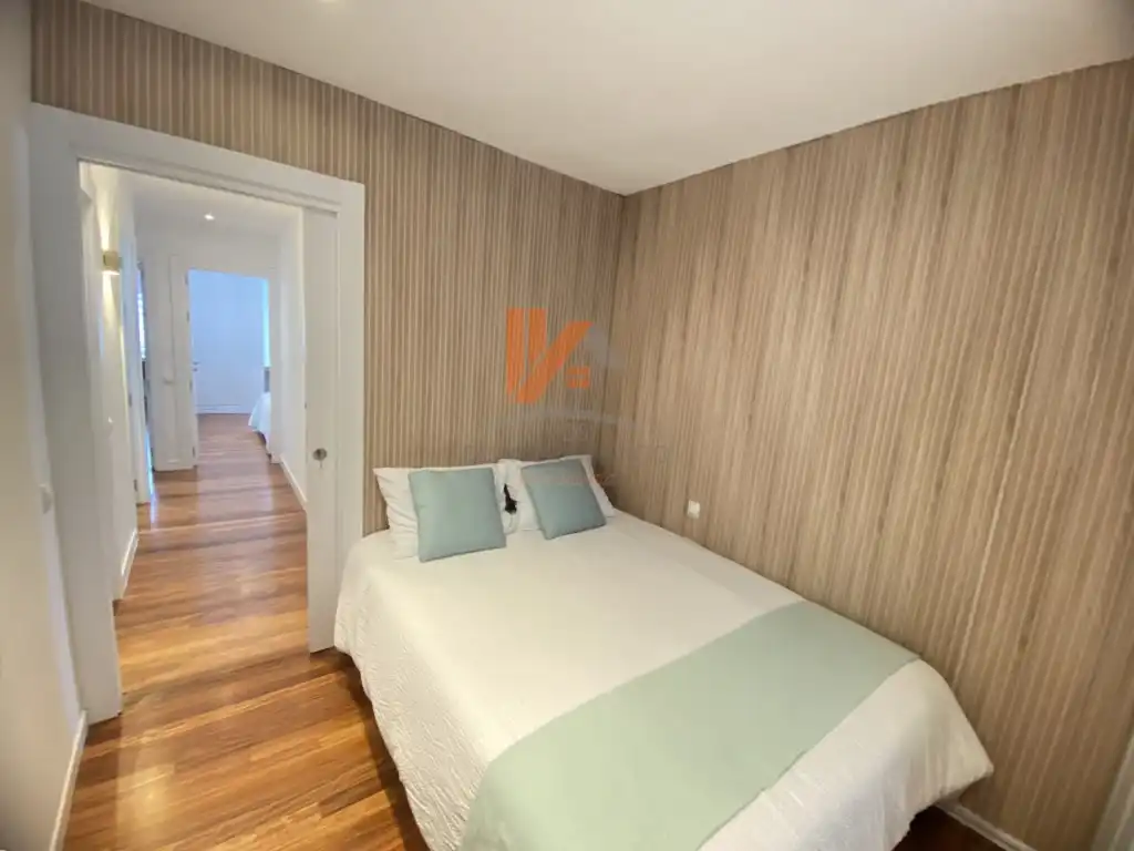 Piso de 117 m² en Santiago de Compostela