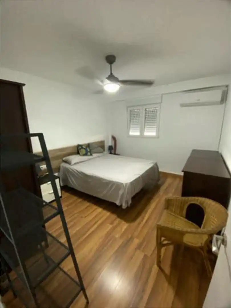 Piso de 80 m² en Almería