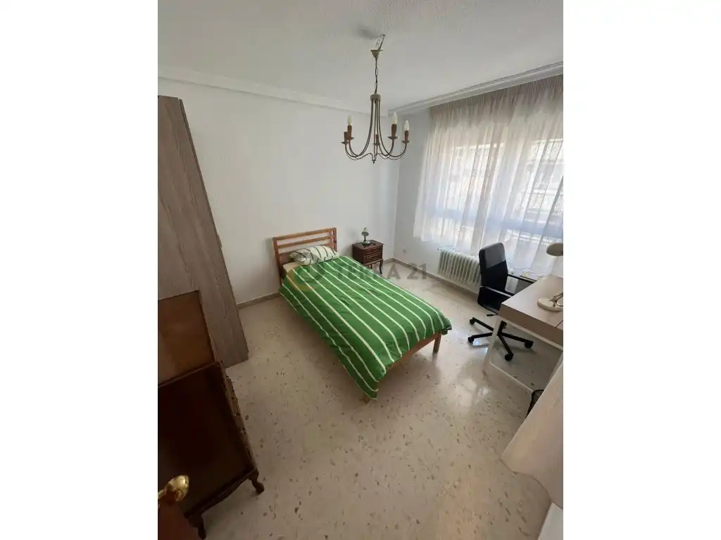 Piso de 120 m² en Jaén