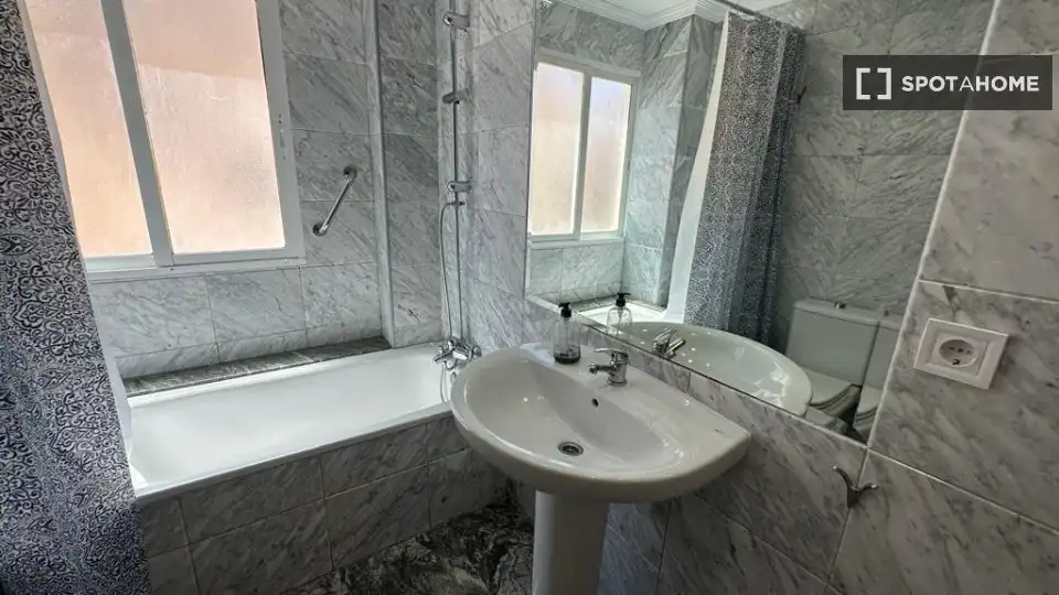 Habitación 127 m², Alicante