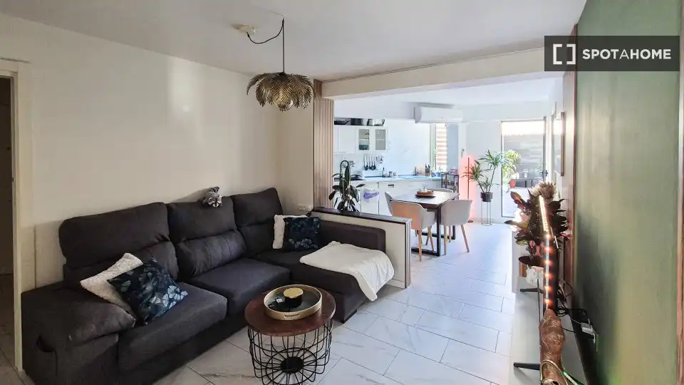 Habitación 144 m², Alicante