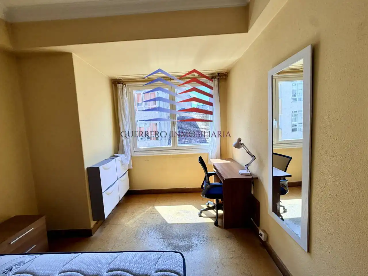 Piso de 100 m² en Ourense