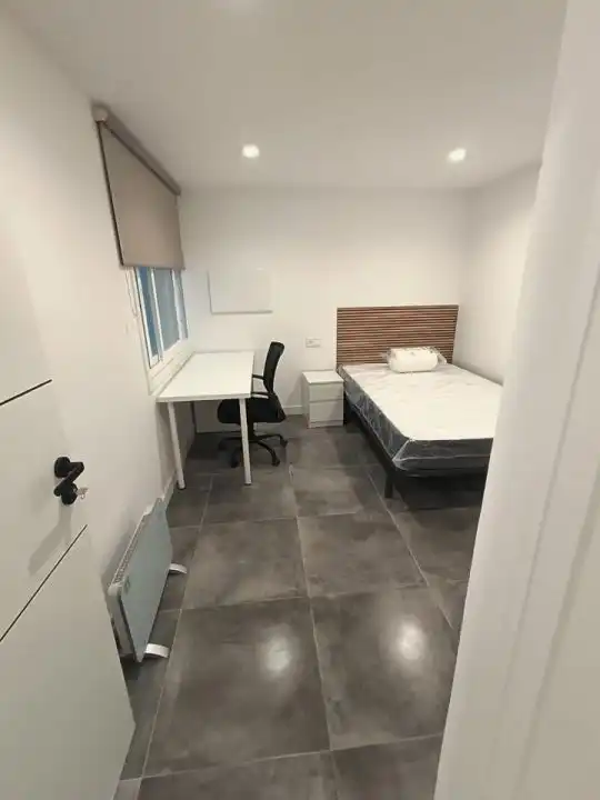Habitación 79 m², Ourense