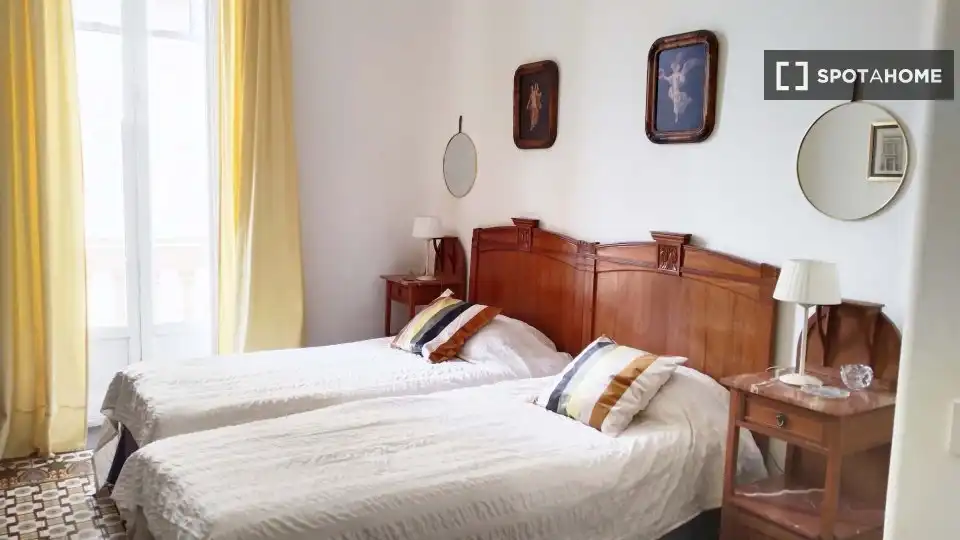 Habitación 145 m², Almería