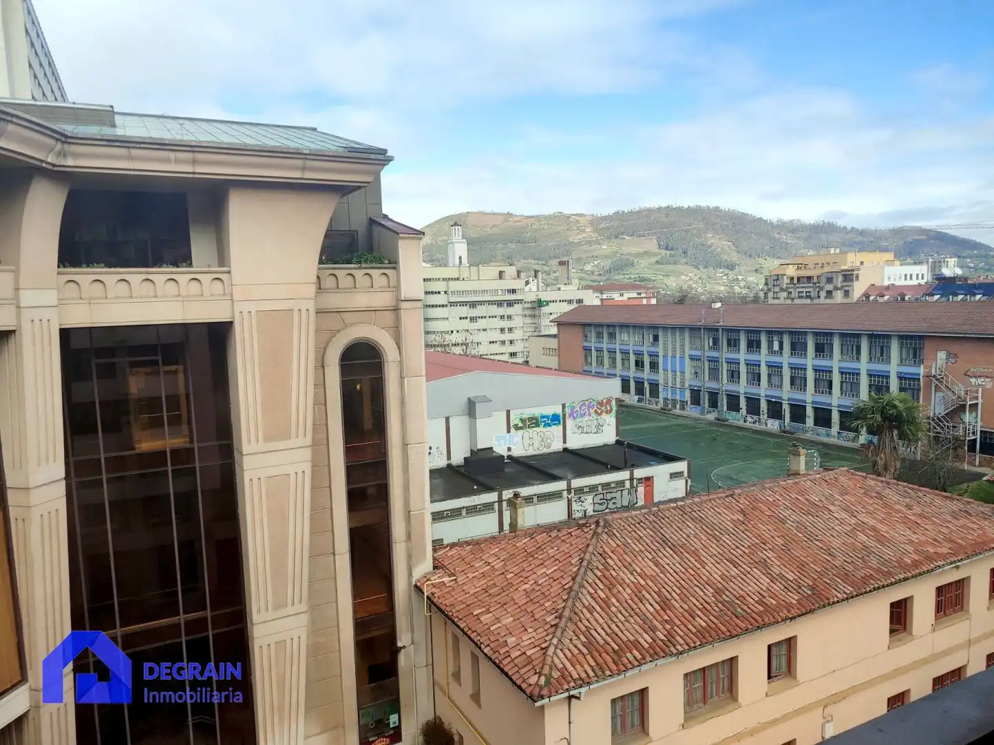 Piso de 146 m² en Oviedo