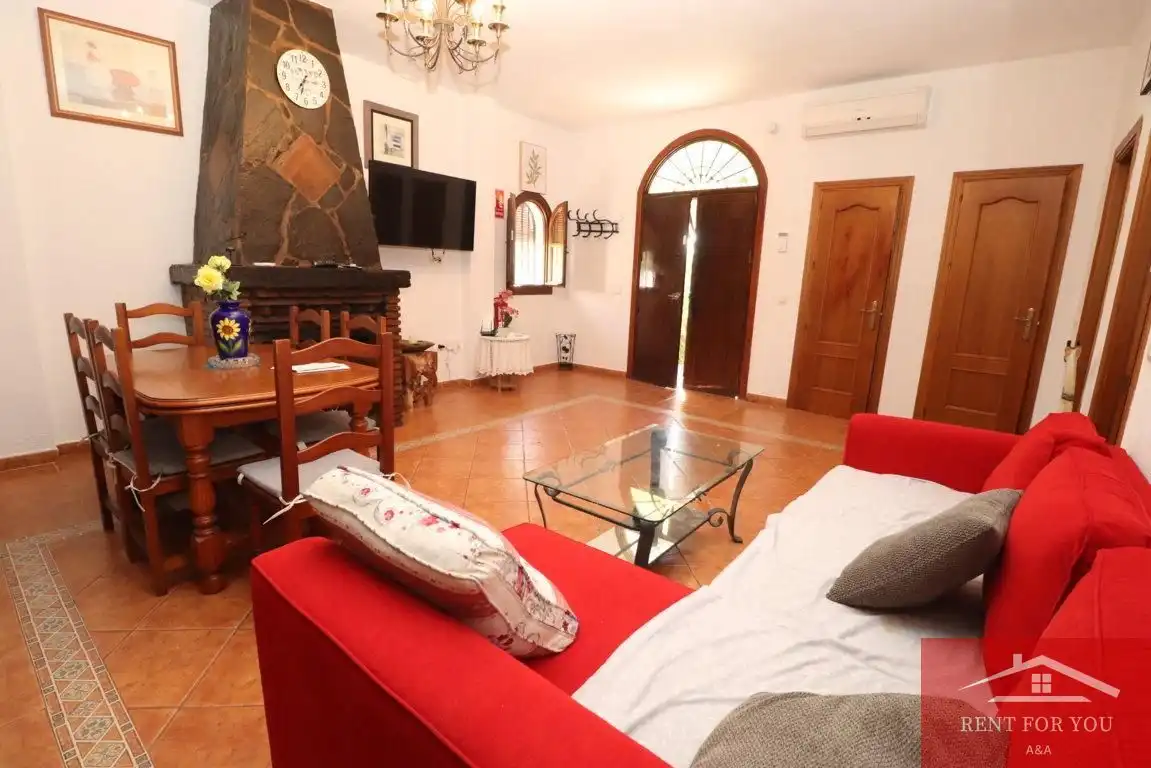 Casa de 110 m² en Alozaina