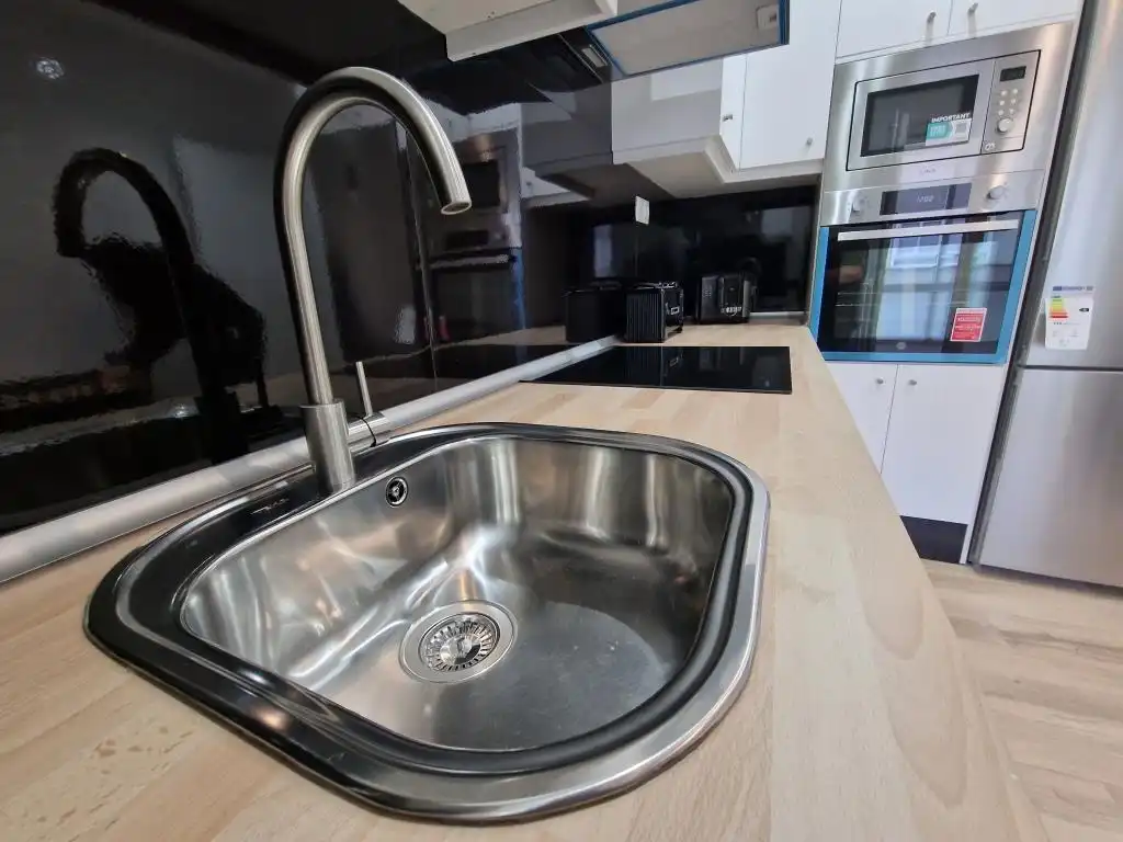 Zimmer 120 m², Ourense