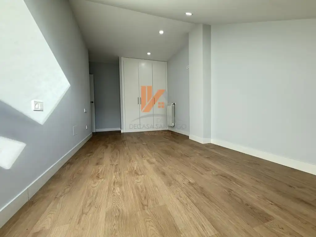 Piso de 136 m² en Santiago de Compostela