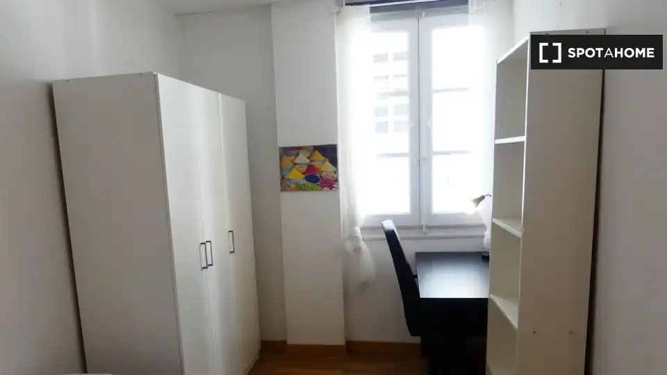 Habitación 130 m², Zaragoza