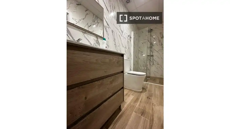 Habitación 77 m², Sevilla