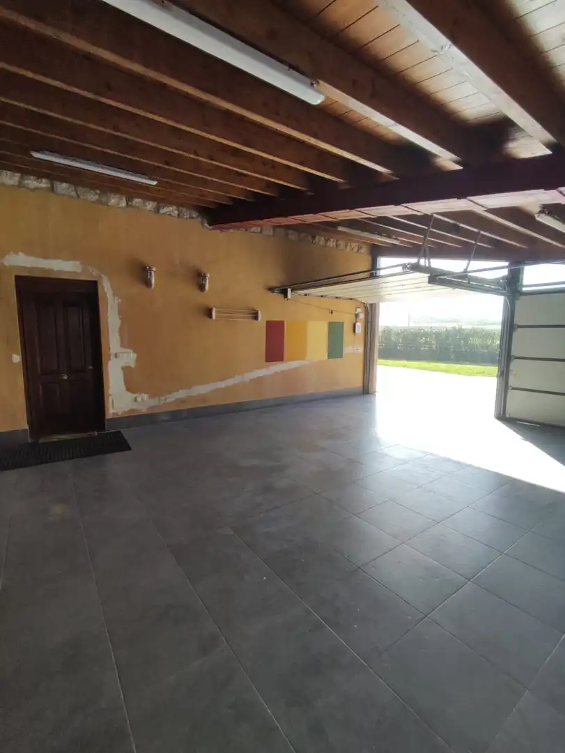Wohnung 398 m² in Miengo