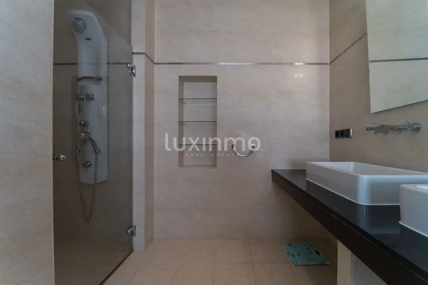 Haus 400 m² in Altea