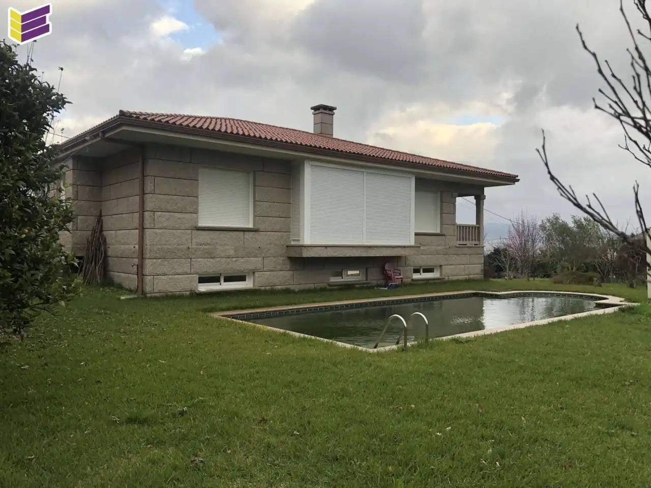Wohnung 377 m² in O Porriño