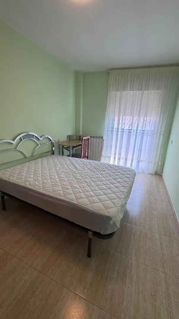 Piso de 90 m² en La Almunia de Doña Godina