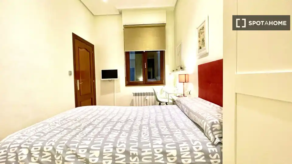 Habitación 196 m², Bilbao