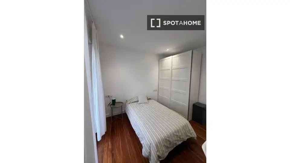 Habitación 72 m², Bilbao