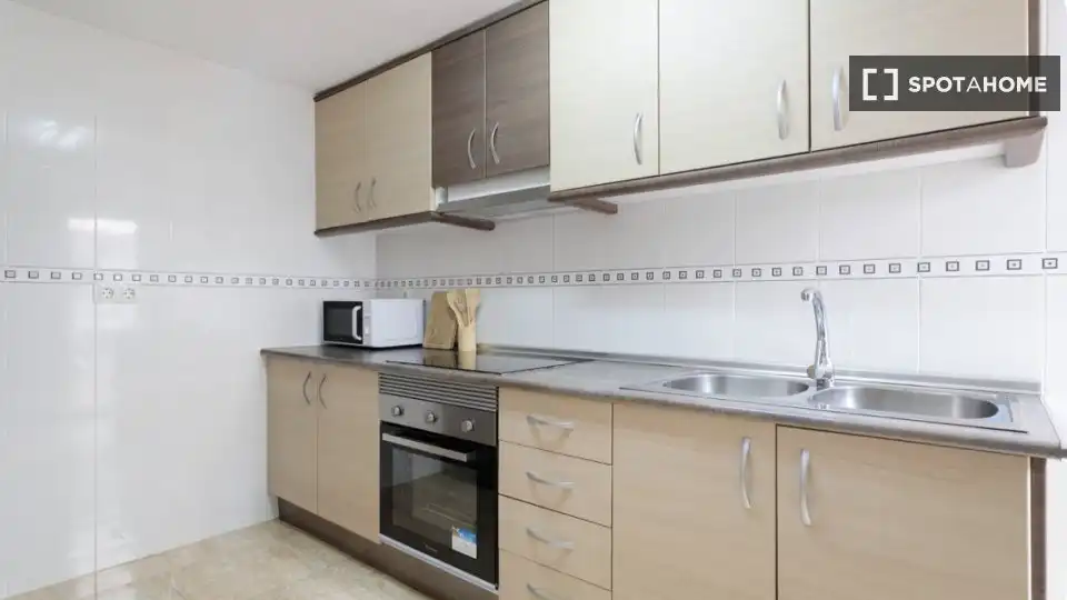 Habitación 104 m², Alicante