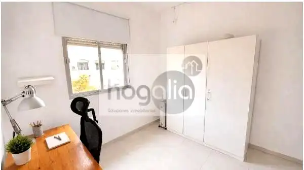 Piso de 60 m² en Sevilla