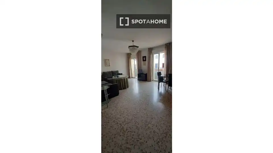 Habitación 123 m², Córdoba