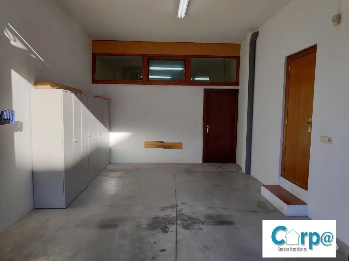House 221 m² in Andosilla