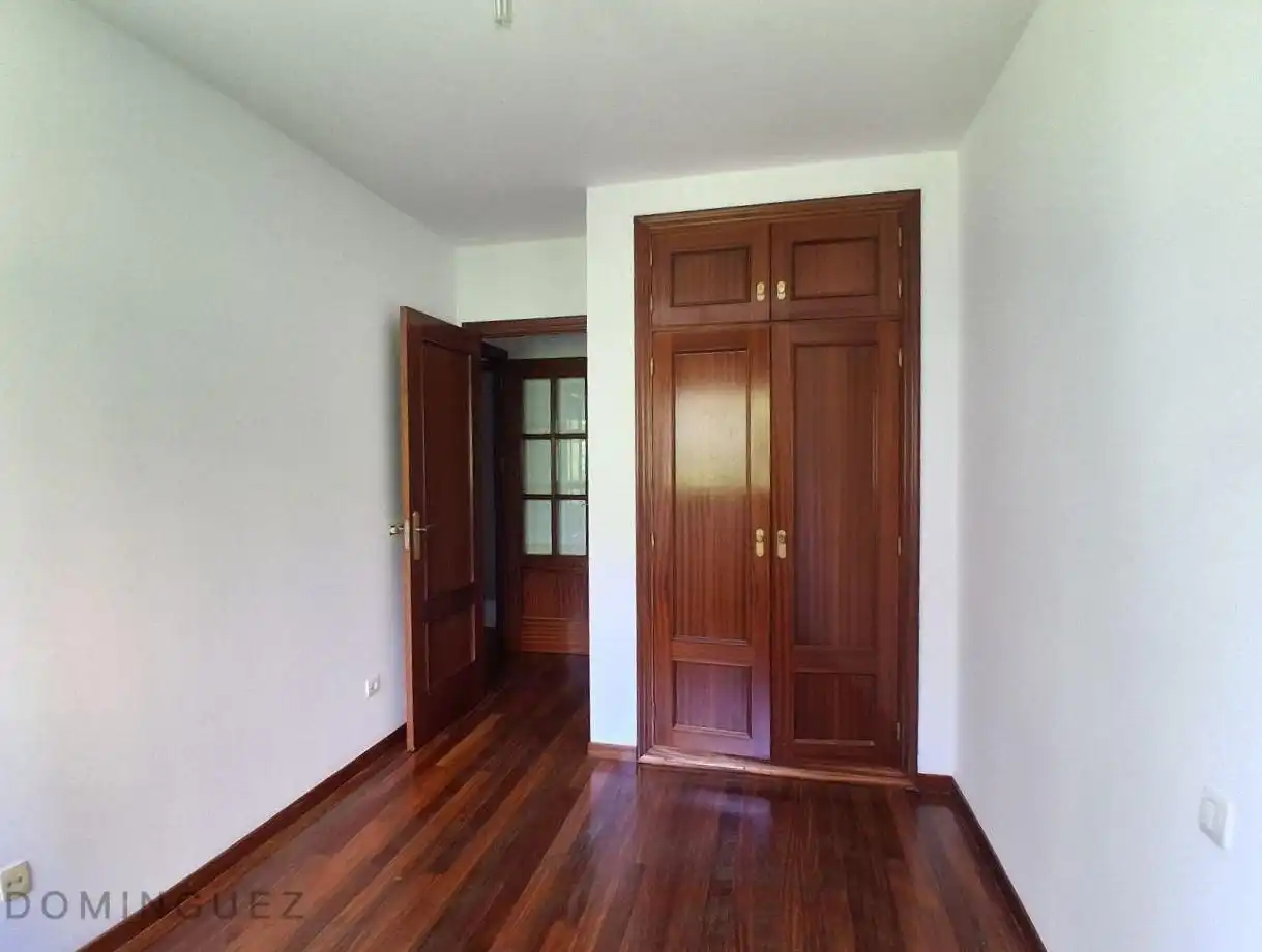 Piso de 90 m² en Vigo