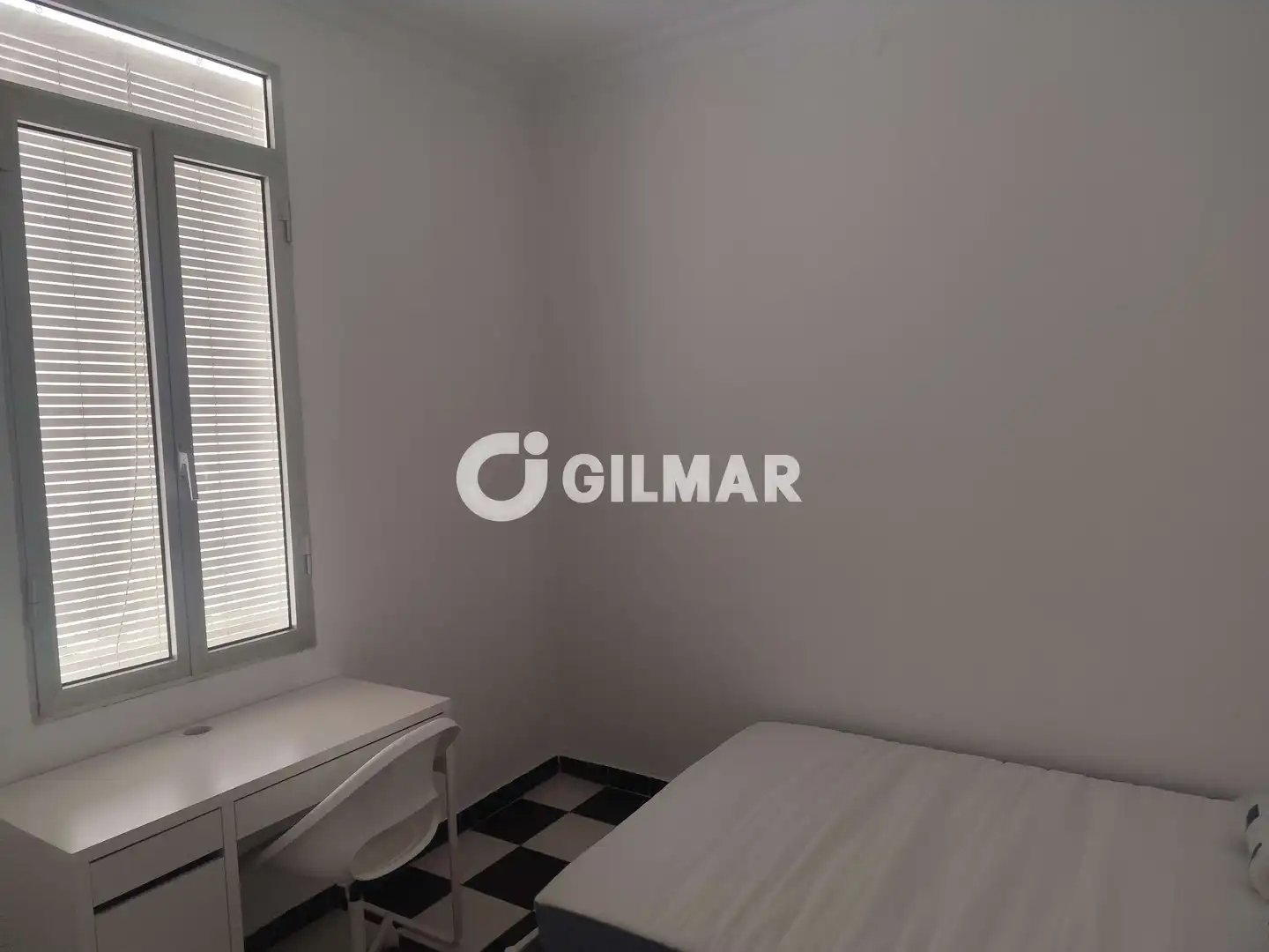 Piso de 80 m² en Sevilla