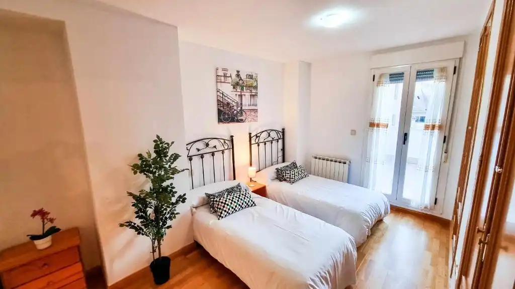 Flat 80 m² in Huesca