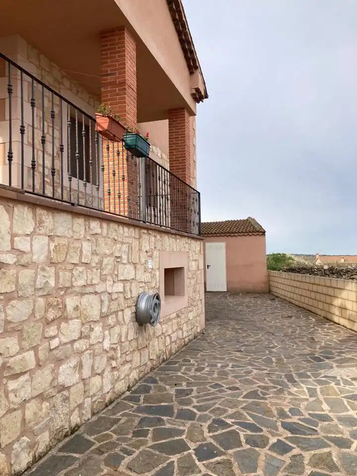 Casa de 270 m² a Prádena