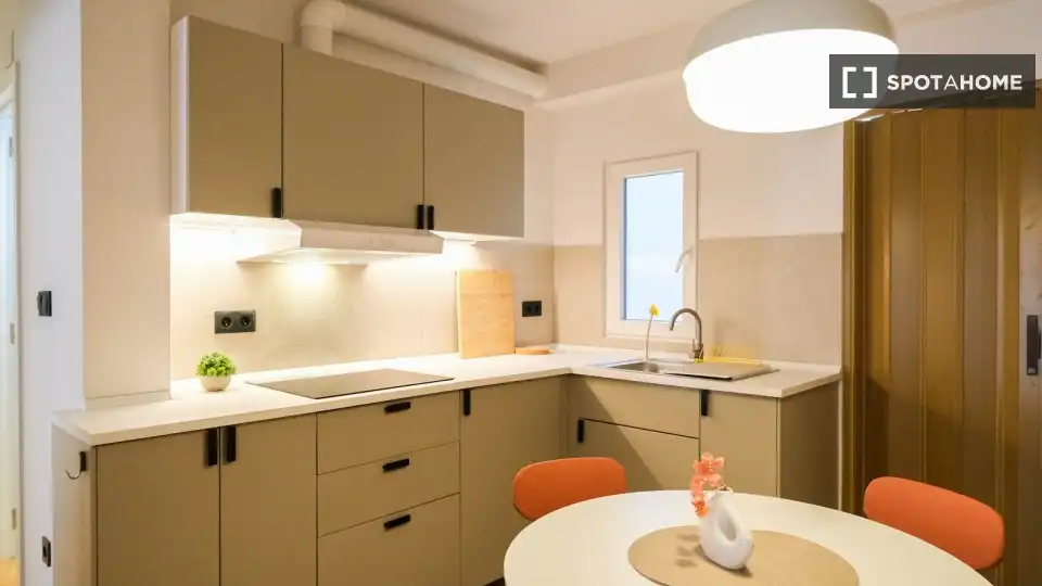 Habitación 95 m², Alicante