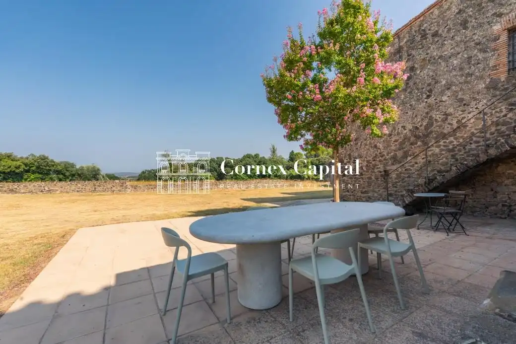 Casa de 1000 m² en Rupià