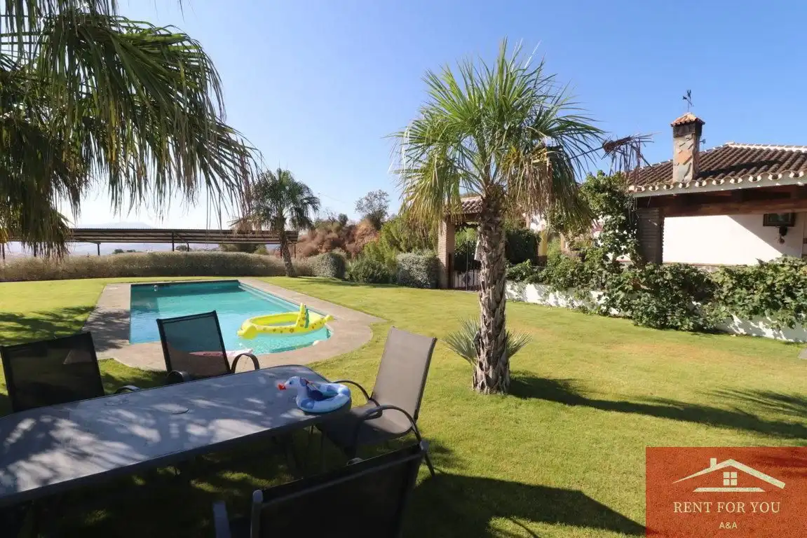 Casa de 110 m² en Alozaina