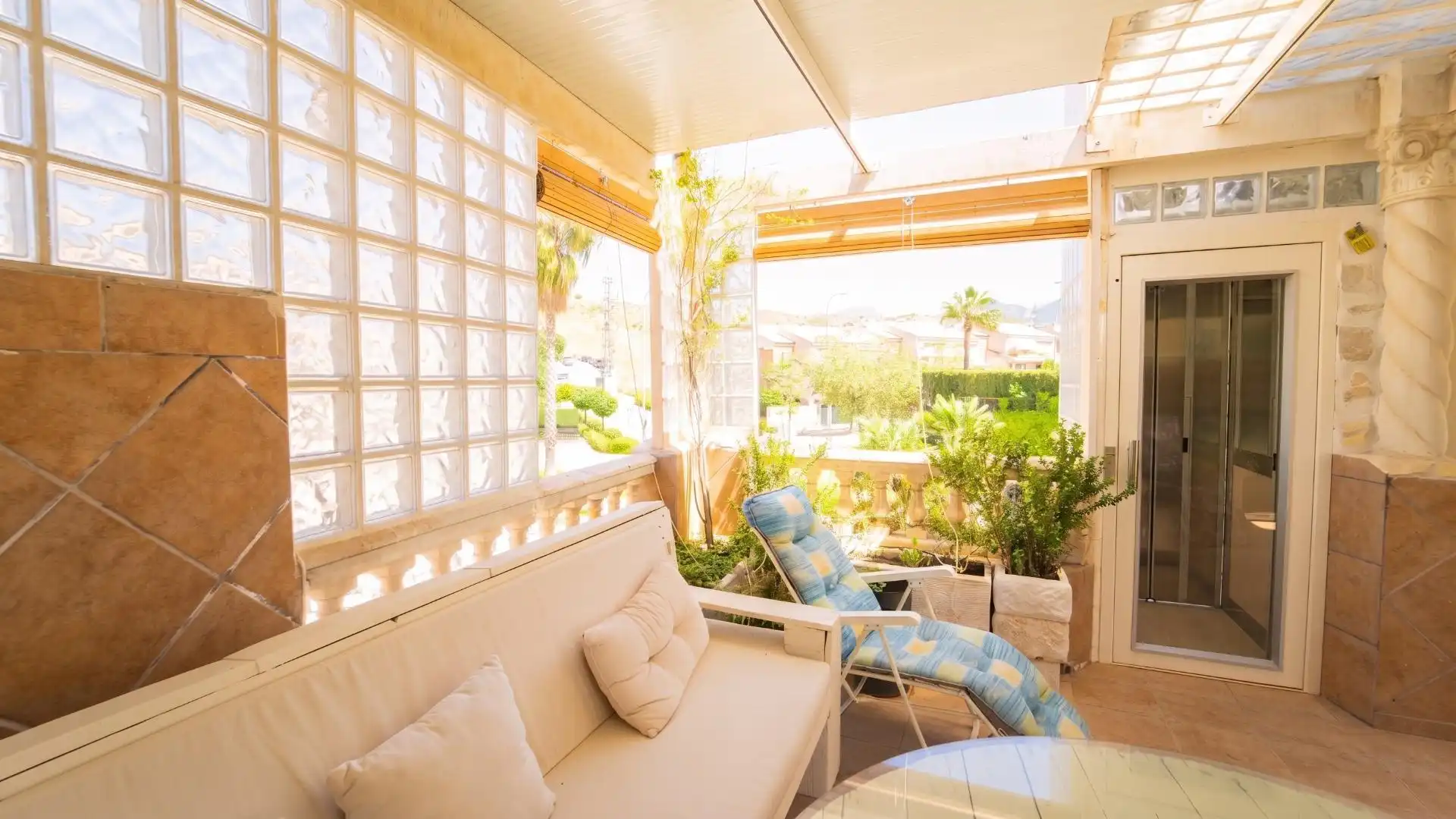 Piso de 350 m² en Huétor Vega