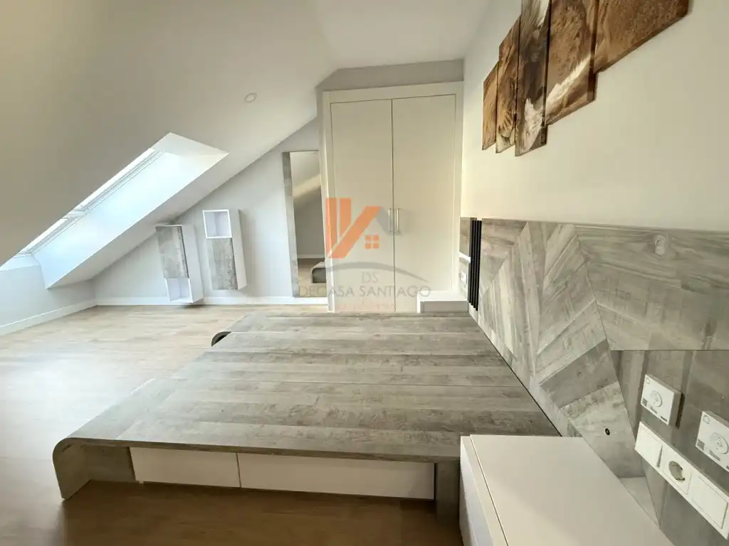 Piso de 136 m² en Santiago de Compostela