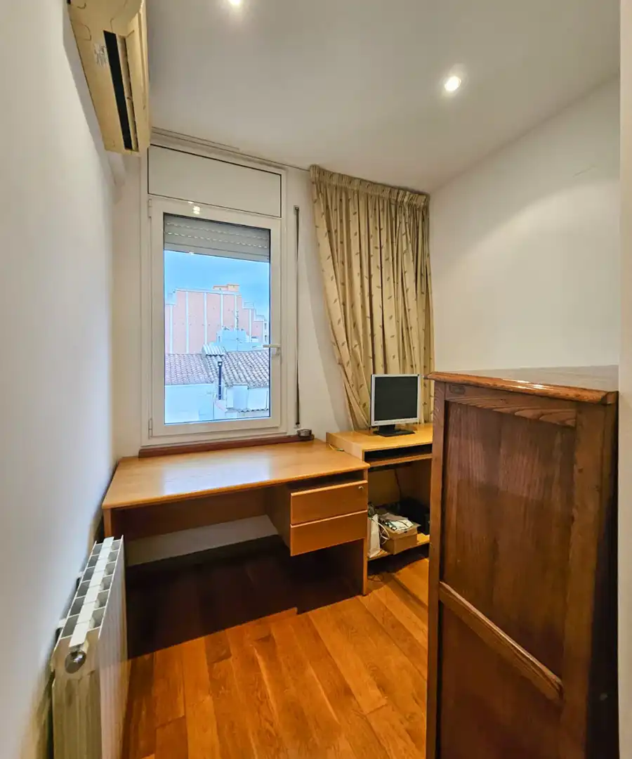 Casa de 273 m² en Badalona
