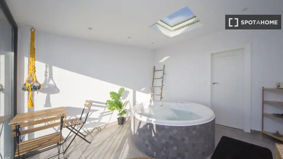 Habitación 104 m², Granada