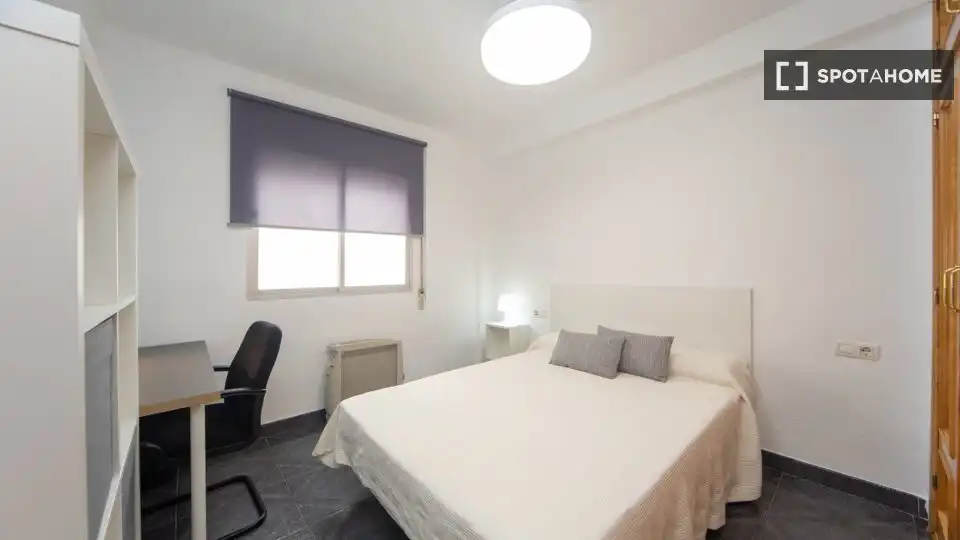 Habitación 86 m², Granada