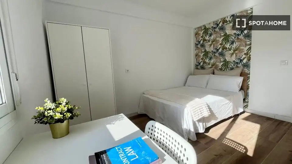 Habitación 81 m², Sevilla