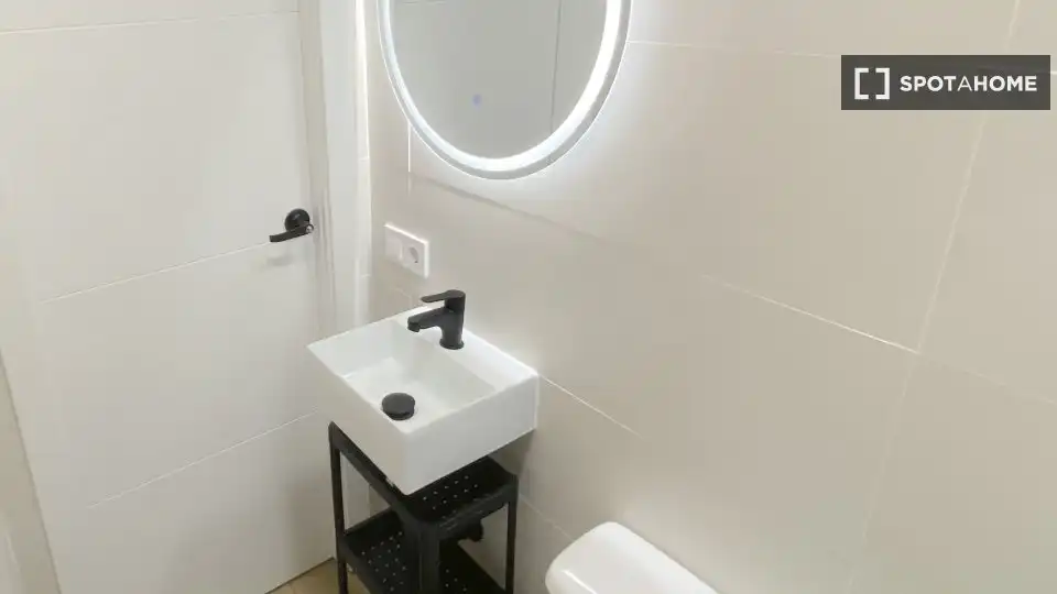 Habitación 230 m², Sevilla