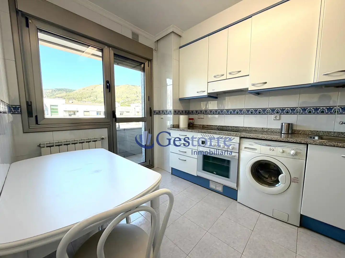 Pis de 77 m² a Oviedo